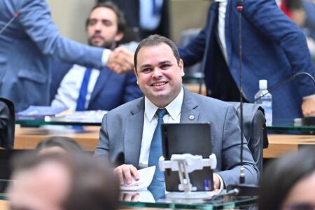 Roberto Cidade apresente Projeto de Lei que incentiva empreendedorismo