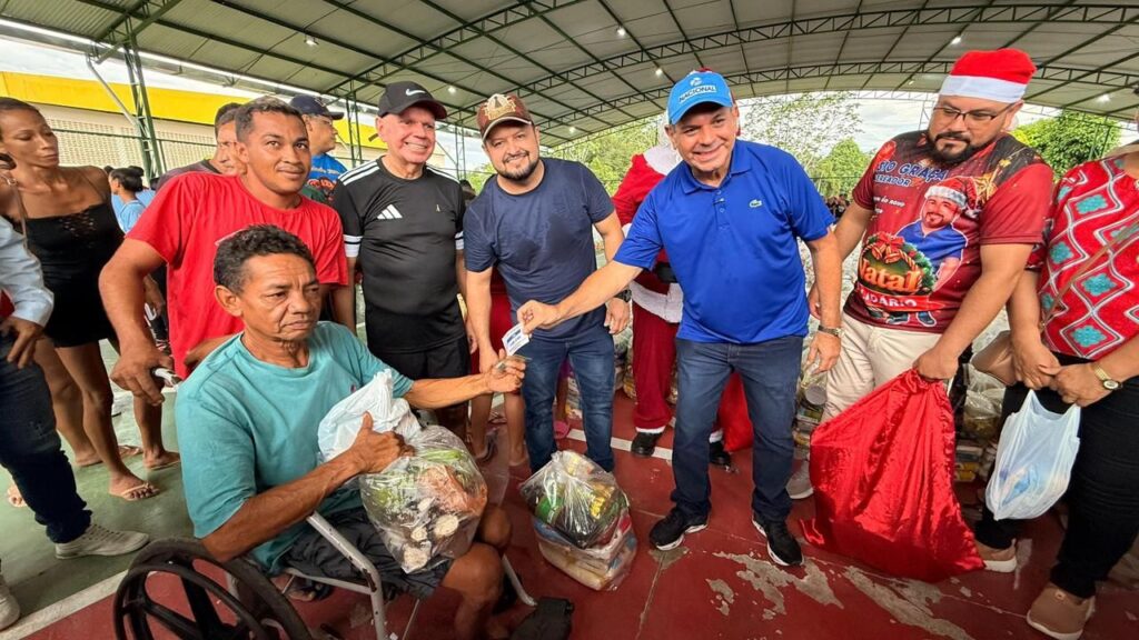 Prefeito Toco Santana entrega mais de 36 toneladas de alimentos para famílias em vulnerabilidade em Borba