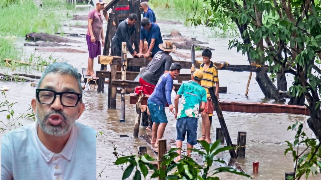 Abandonados por Augusto Ferraz, moradores constroem ponte por conta própria em Iranduba Abandonados por Augusto Ferraz, moradores constroem ponte por conta própria em Iranduba