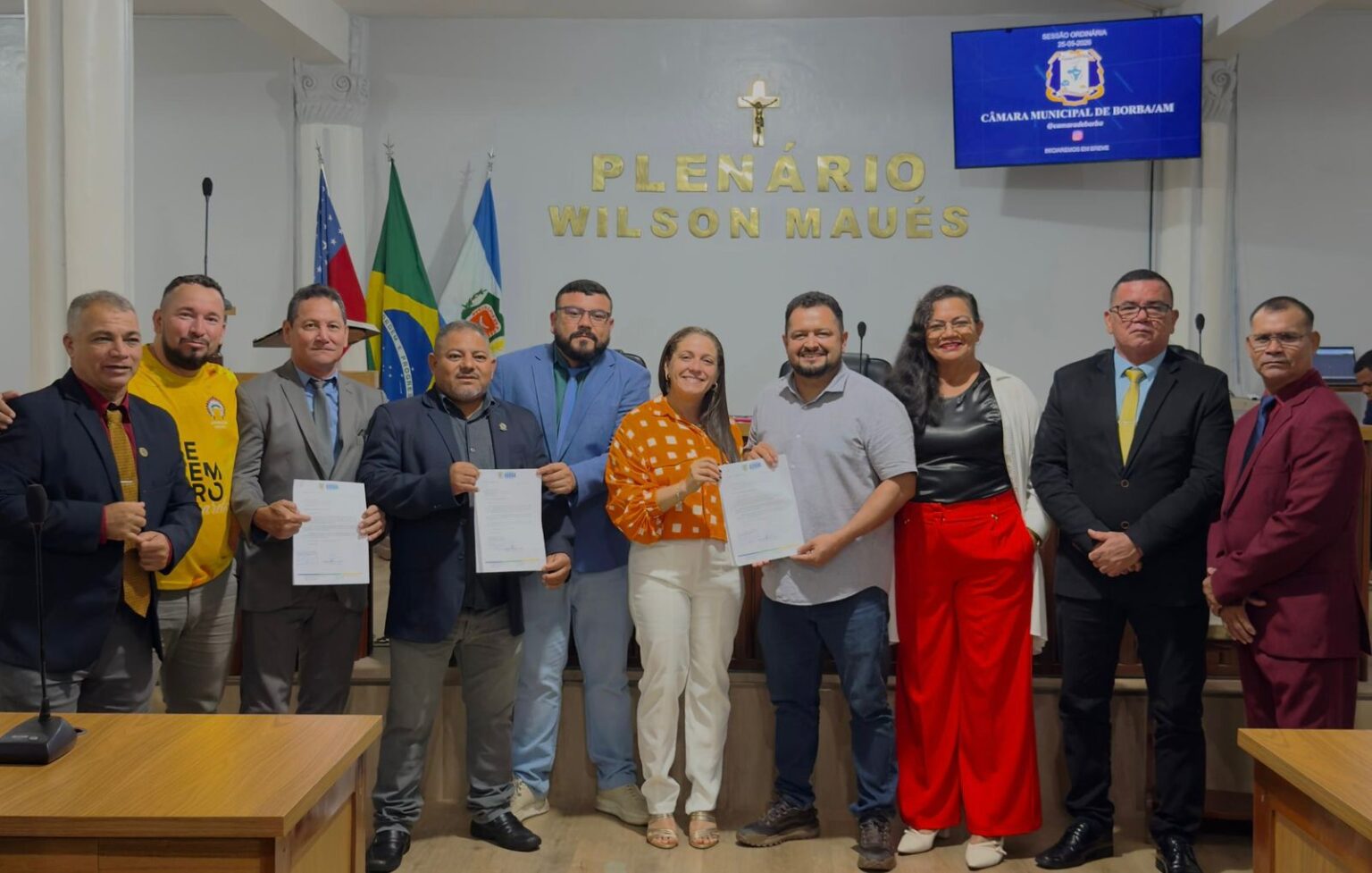 Toco Santana iguala salário dos professores ao piso nacional e encerra espera de mais de 10 anos em Borba
