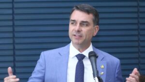 Flávio defende Bolsa Família “ninguém tem direito de tocar nesse programa”