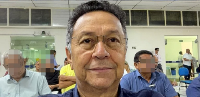 A monarquia democrática do “rei” Silas Câmara