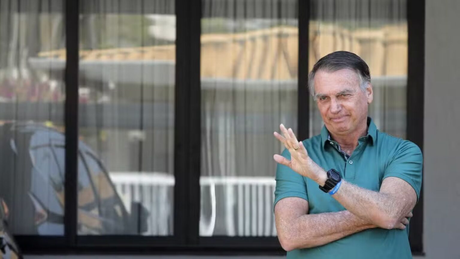 Busca na casa de Bolsonaro é motivada por “inconsistências de informações” sobre armas