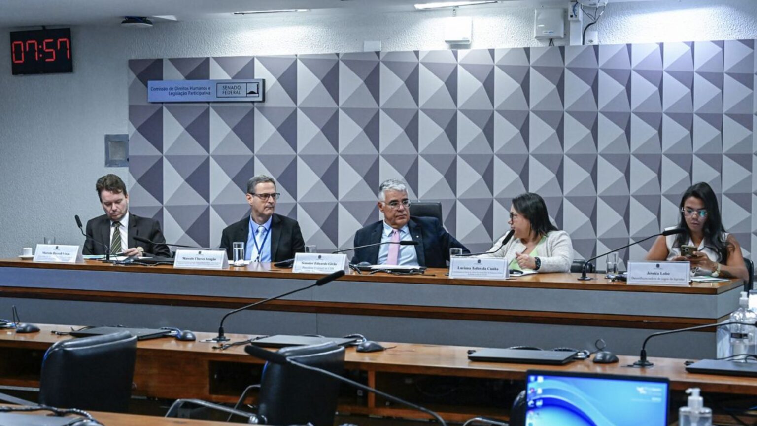 Defensores pedem regras mais rígidas para publicidade das bets