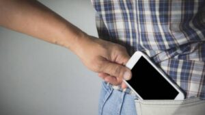 Número de roubos e furtos de telefone celular em Manaus revelam falência na segurança pública