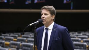 PF suspeita de “circuito fechado” em repasses de Mario Farias no filme ‘Dark Horse’