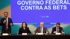 Governo monitora rede de divulgação de bets e derruba 506 sites